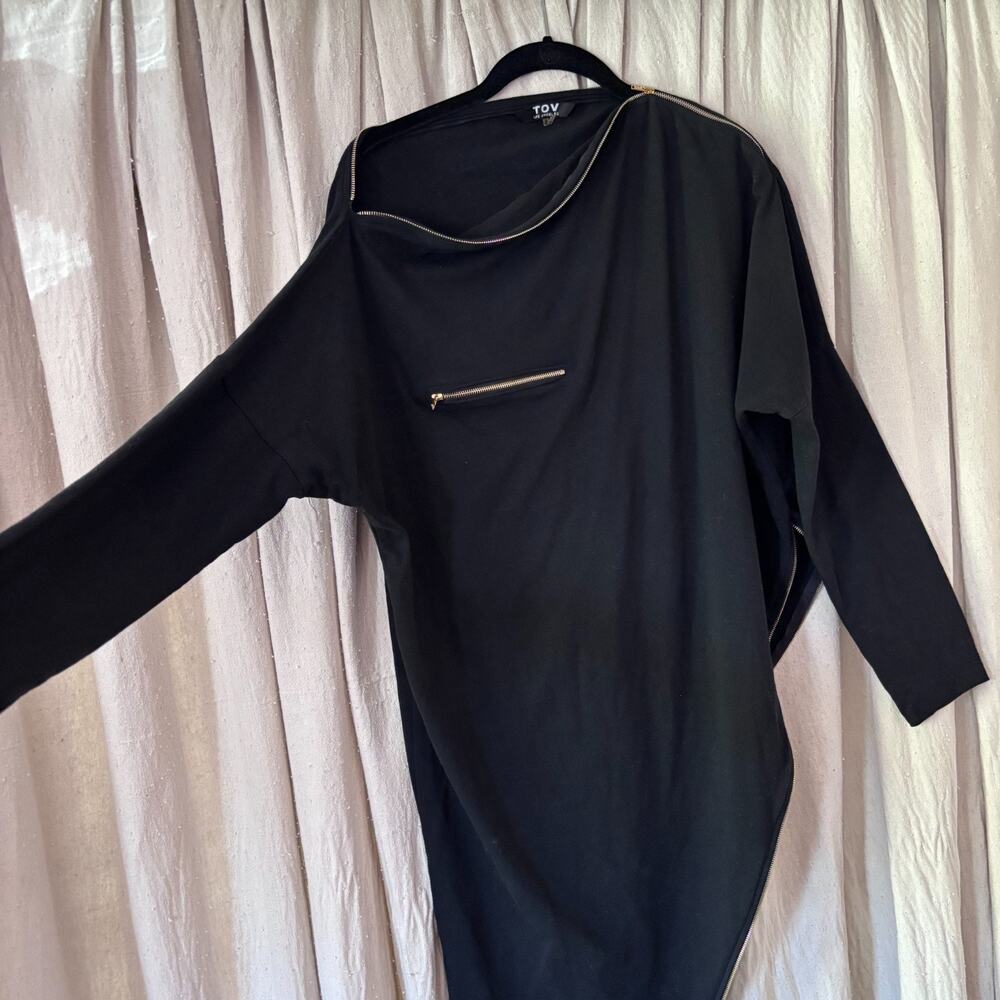 TOV Los Angeles Asymmetric‎ Off Shoulder Black Top Zipper Detail Goth Artsy